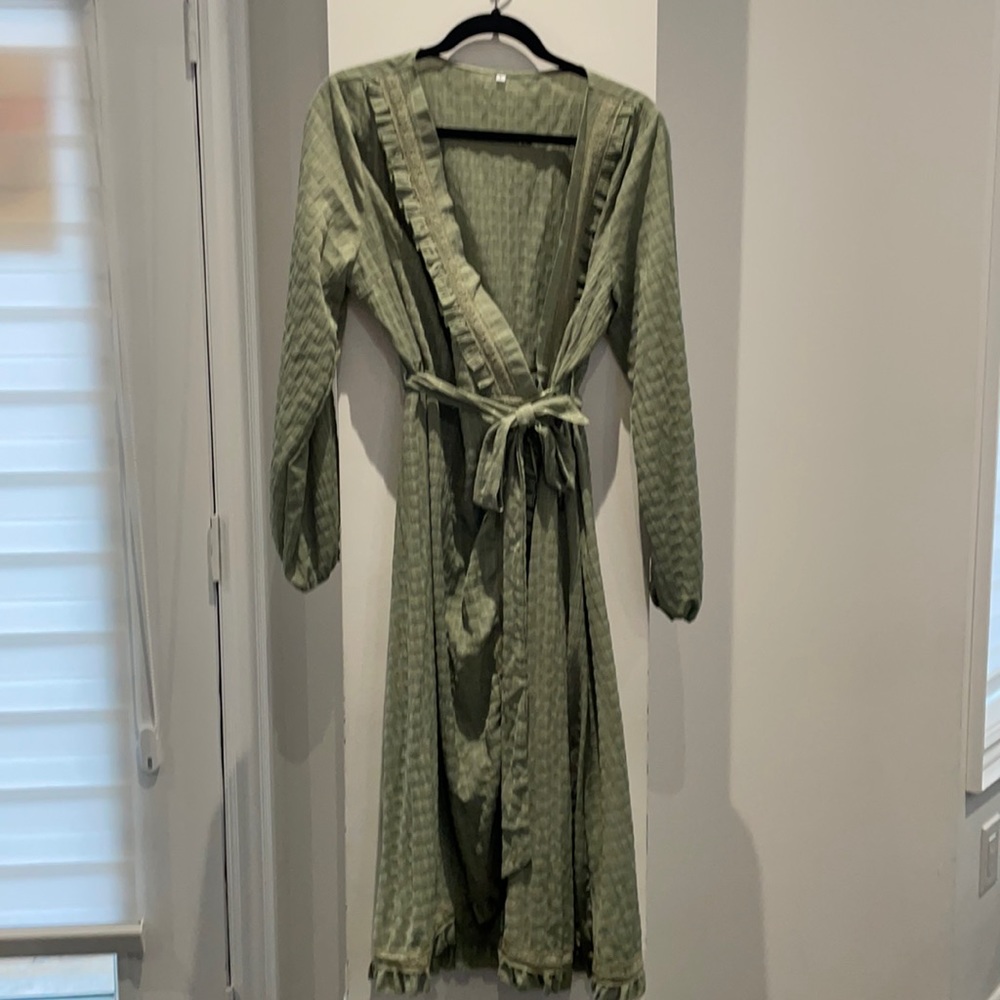 Green wrap dress with long sleeves